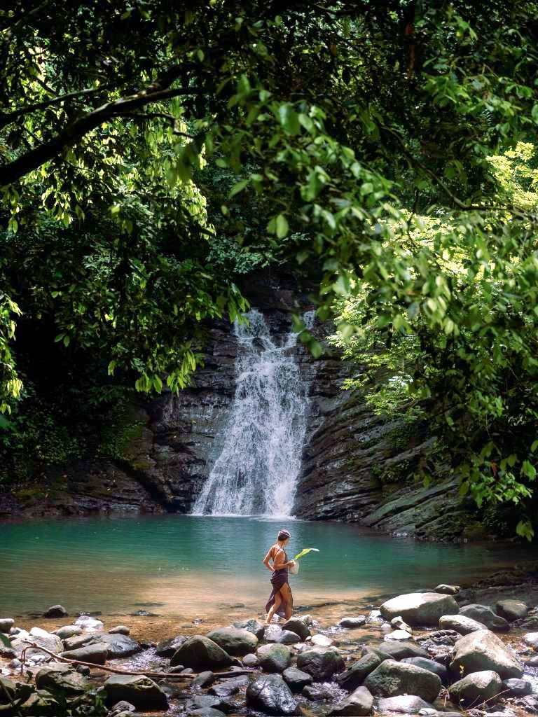 Waterfall immersion