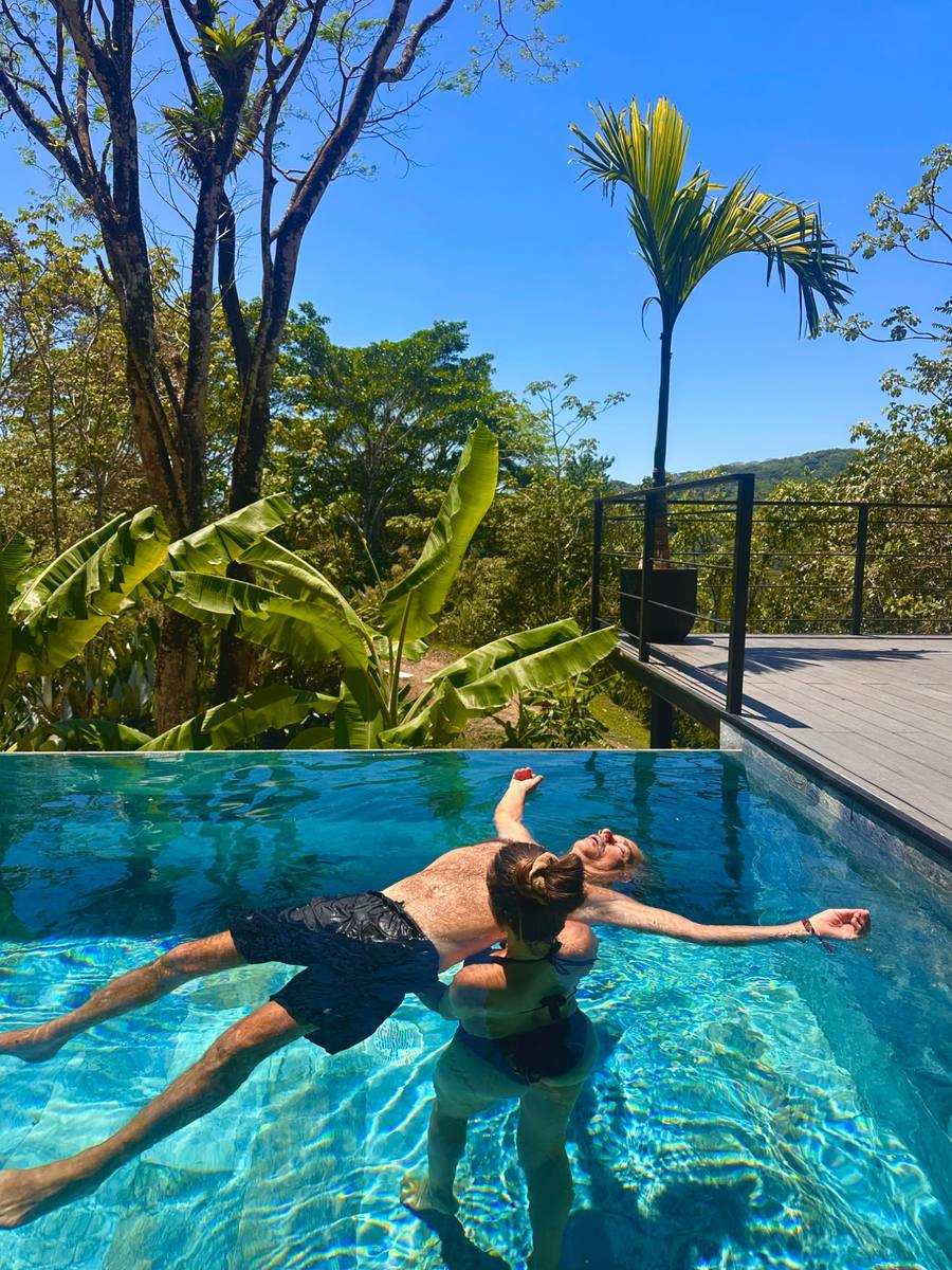 Watsu therapy in the pool