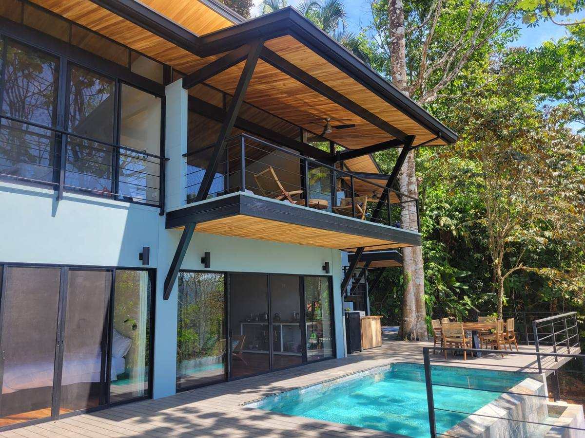 The sanctuary & pool